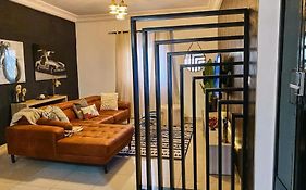 Roswell Luxury Properties Yaounde - Quartier Fouda